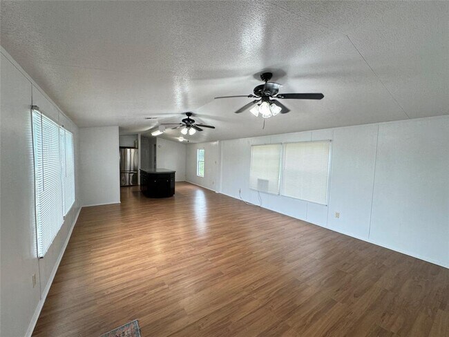Building Photo - 4925 Warpath Dr