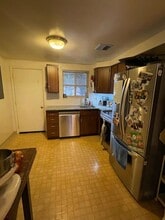 Building Photo - 65 E 100 N