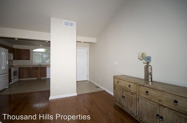 Foto del edificio - 3 br, 2 bath House - 11941 Corbu Hts