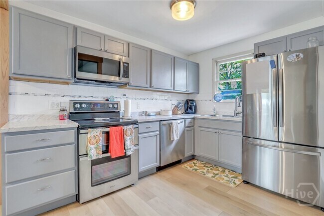 Building Photo - 311 Birkenhead Rd