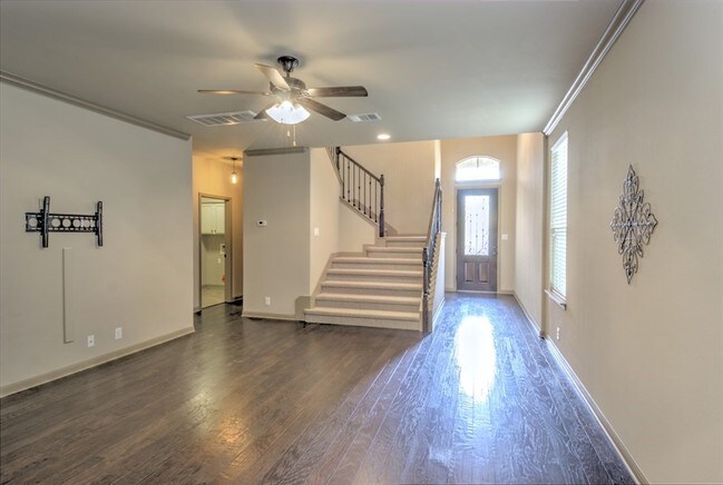 Building Photo - 9409 Solana Vista Loop