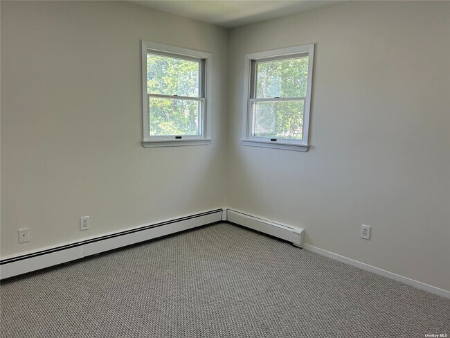 Building Photo - 3559 Bayview St