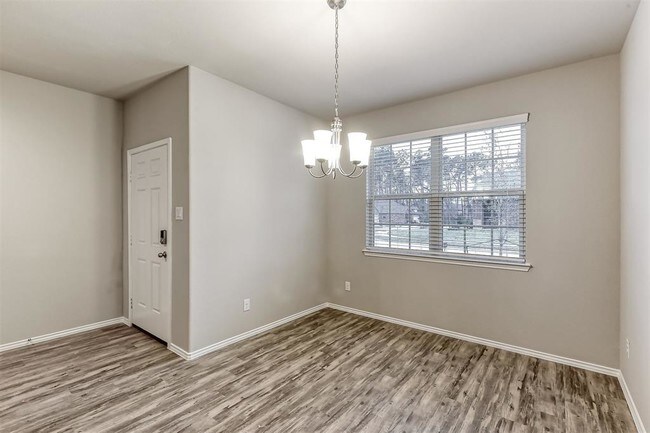 Building Photo - 14110 Silver Falls Ct