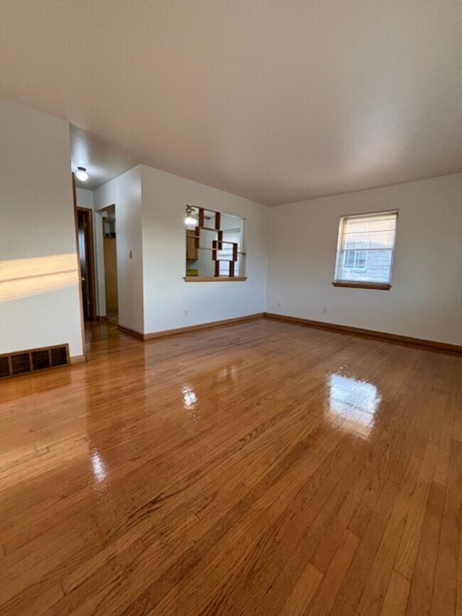 Foto del edificio - 6429 W Hampton Ave