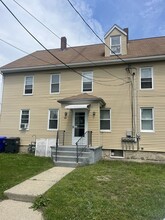 Building Photo - 27 Meade St