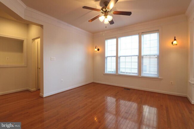 Building Photo - 23045 Minerva Dr