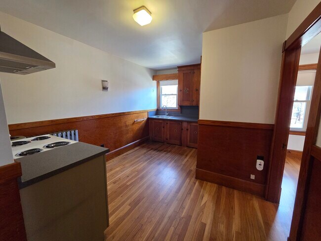 Foto del edificio - 12 Maple St