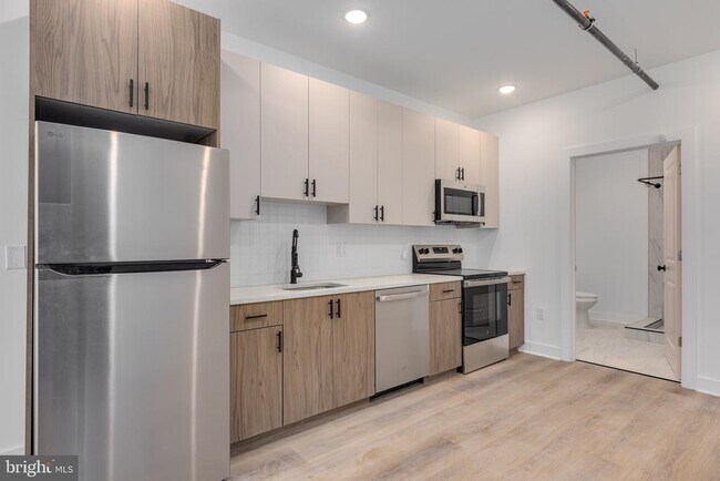 Foto del edificio - 2234 N Franklin St