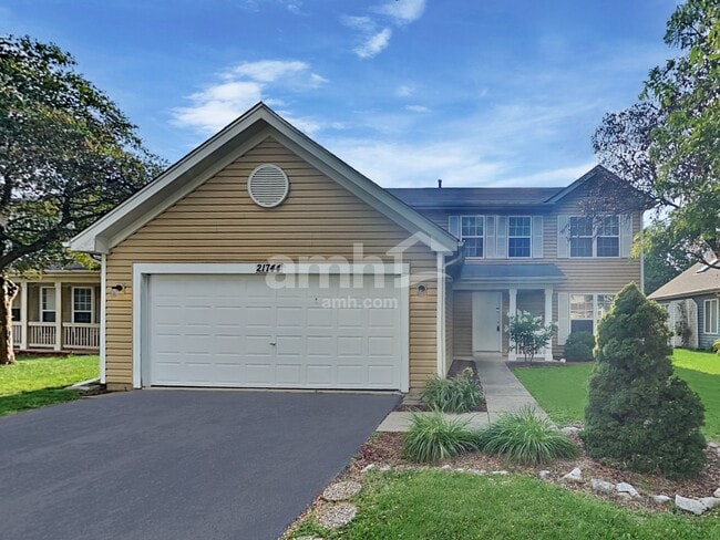 Building Photo - 21744 W Knollwood Dr