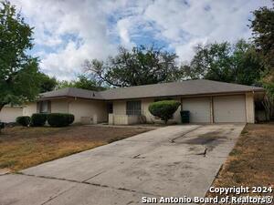 Building Photo - 7419 Castle Trail Dr