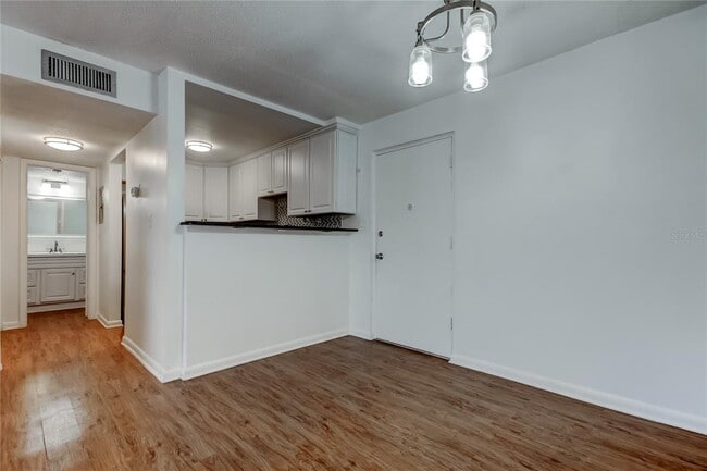 Foto del edificio - 2302 S Manhattan Ave