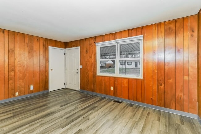 Foto del edificio - 10926 Pleasanthill Dr