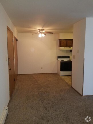 Building Photo - 911 Fairview Dr
