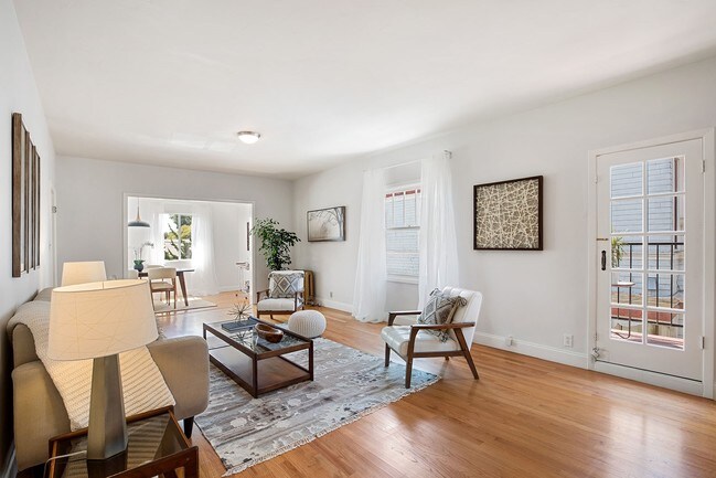 Foto del edificio - 2312 Durant Ave