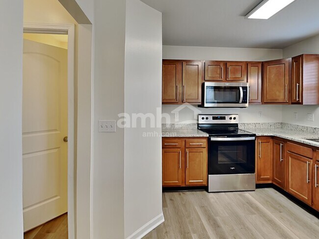 Foto del edificio - 9911 Codyview Dr