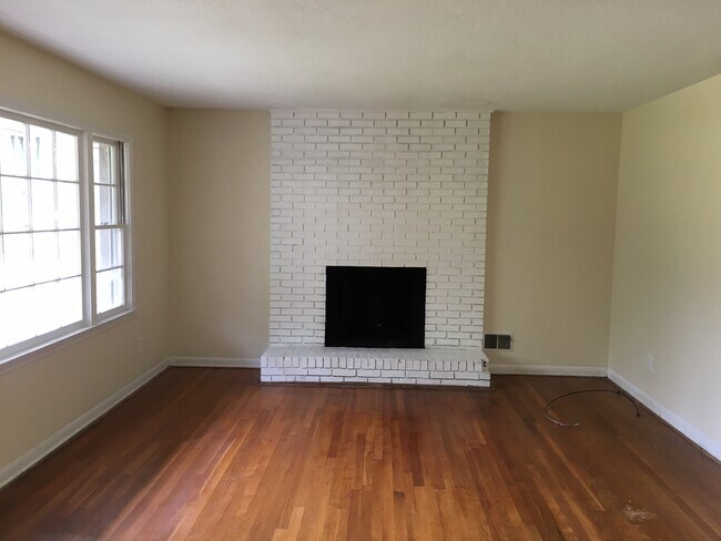 Building Photo - 2339 Heyward Brockington Rd