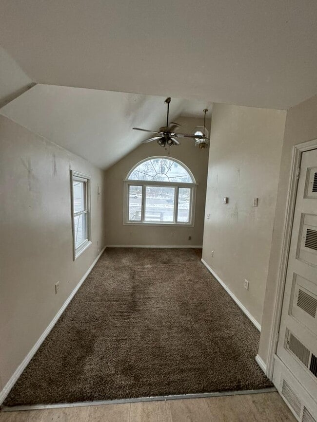 Building Photo - 3252 Birch Row Dr