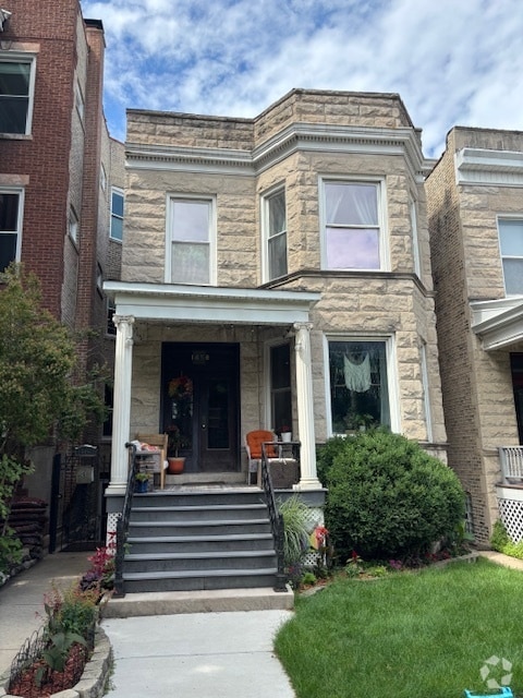 Building Photo - 1458 W Balmoral Ave