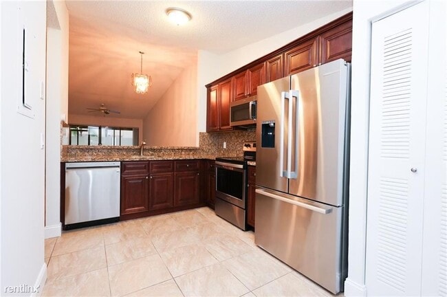 Building Photo - 2 br, 2 bath House - 10127 Boca Bnd E # B2