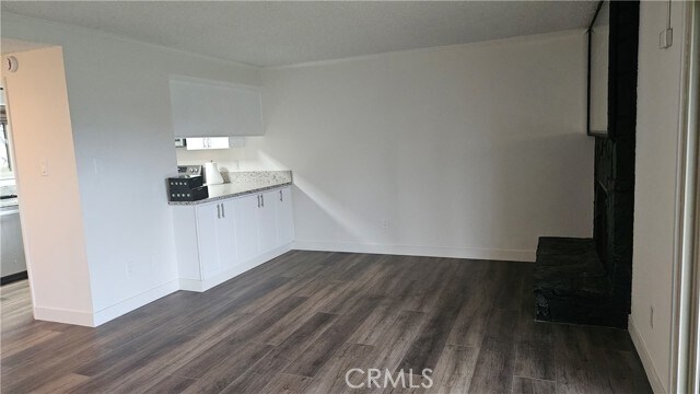 Foto del edificio - 22935 Maple Ave