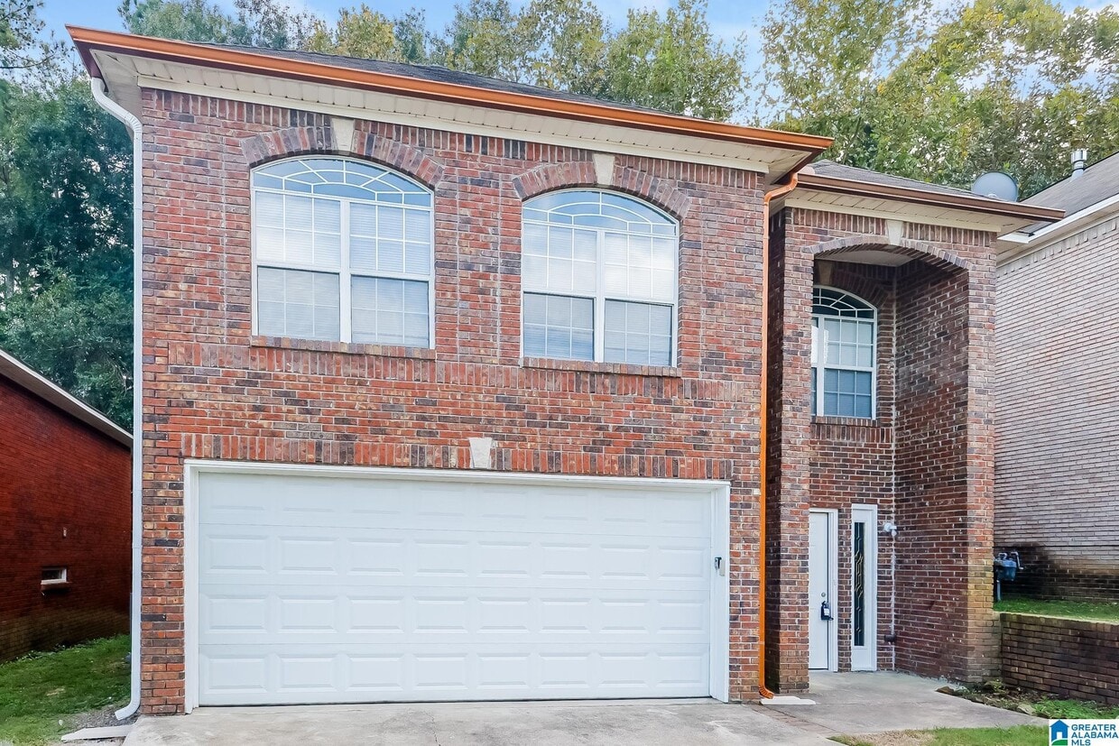Primary Photo - 1329 Riverford Cir