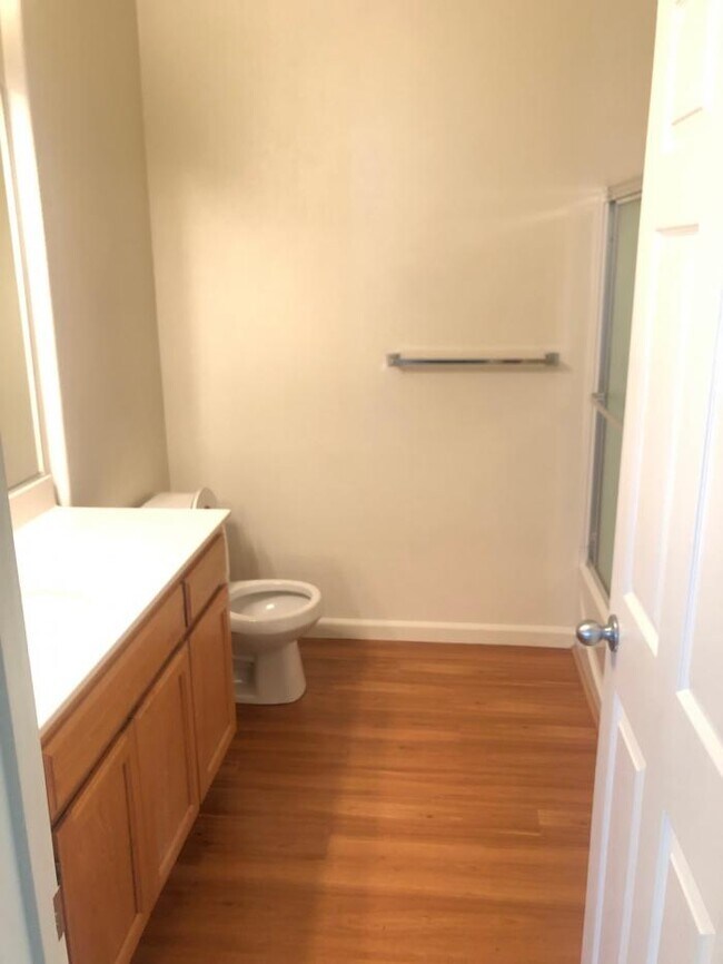 Building Photo - 2 bedroom in Santa Rosa CA 95409