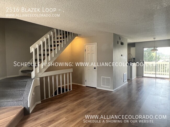 Foto del edificio - 2516 Blazek Loop