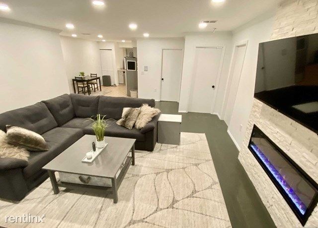 Building Photo - 1 br, 1.5 bath Condo - 69 Rome St