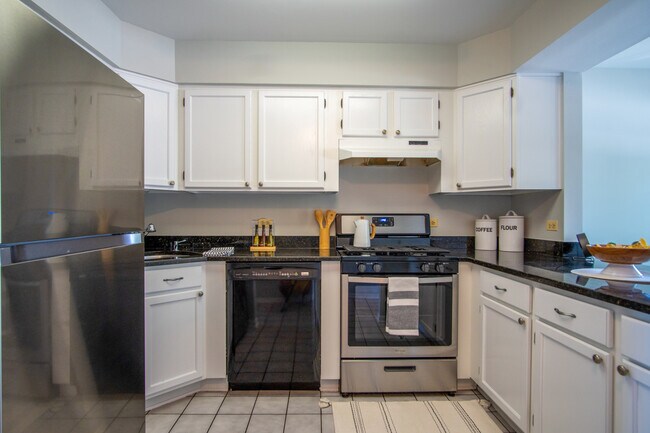 Foto del edificio - 165 Louise Ct