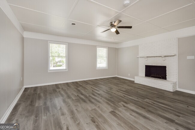 Foto del edificio - 883 Waterside Dr SE