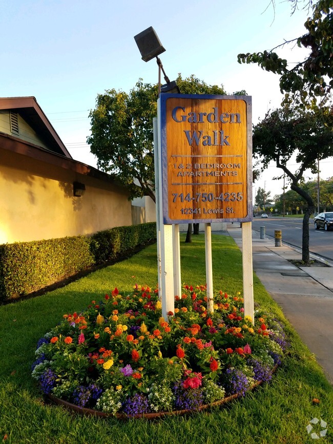 Building Photo - Garden Walk Apartments