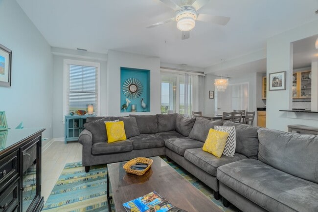 Building Photo - Sandbridge Off Season/Furnished 3 bed Read...