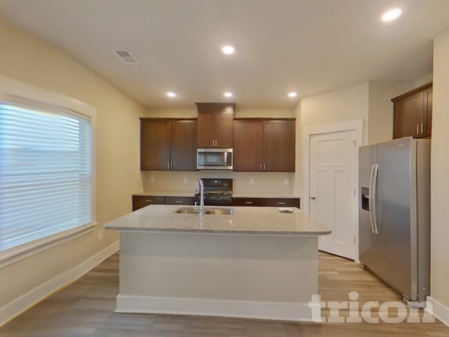 Building Photo - 202 Garrison Grove Dr