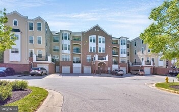 Building Photo - 8609 Wintergreen Ct