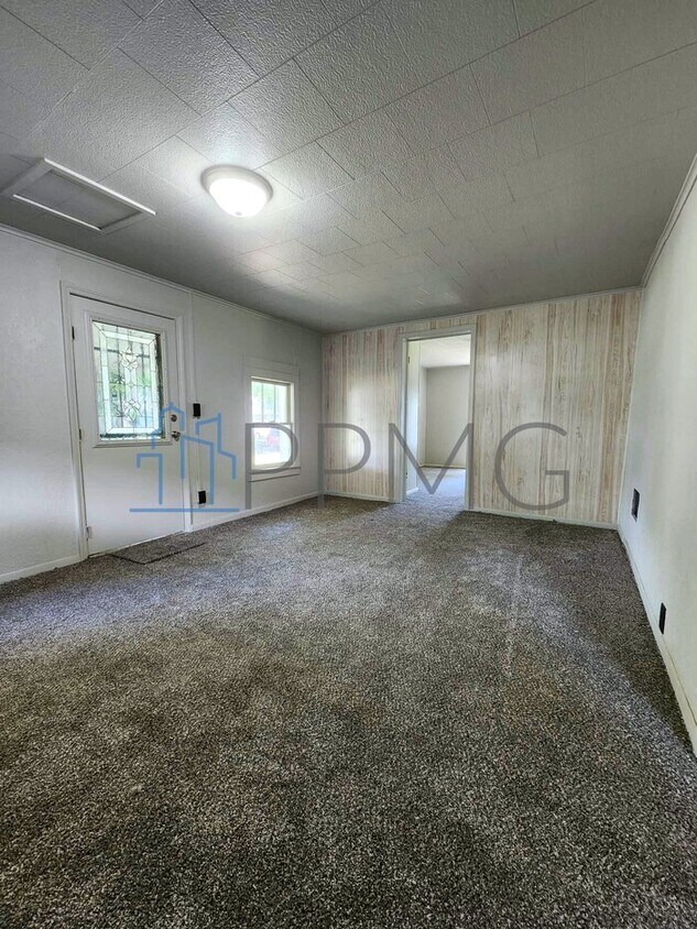 1706 S Ohio Ave, Sedalia, MO 65301 House Rental in Sedalia, MO