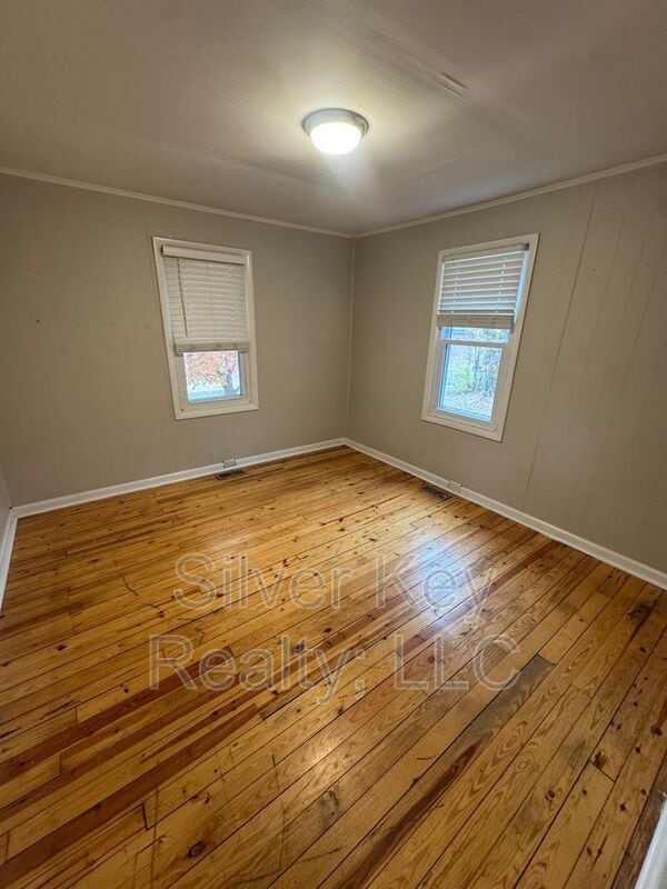 Building Photo - 703 Old Riceville Rd