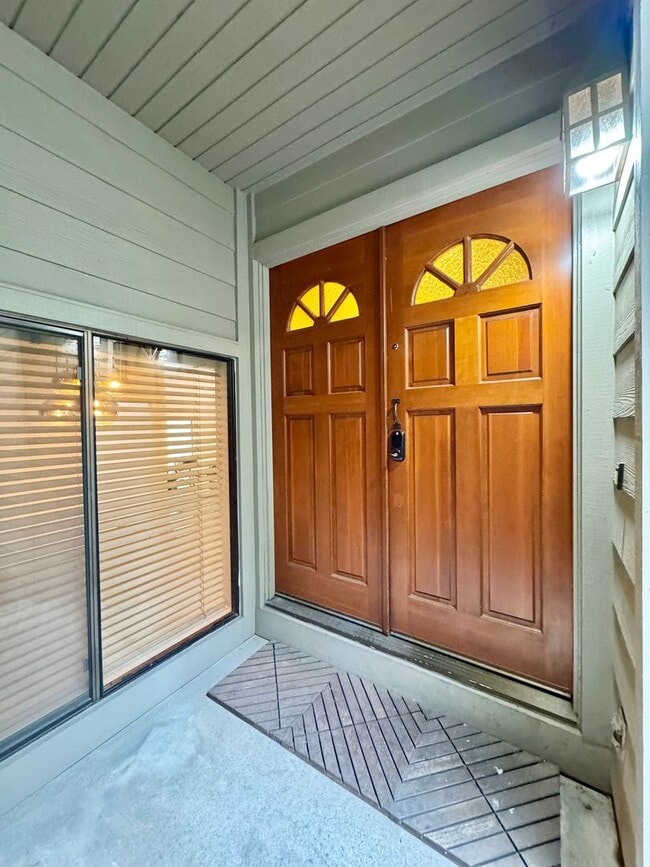 Foto del edificio - 2 Bedrooms, 2 Bathrooms, River Bend Condo,...