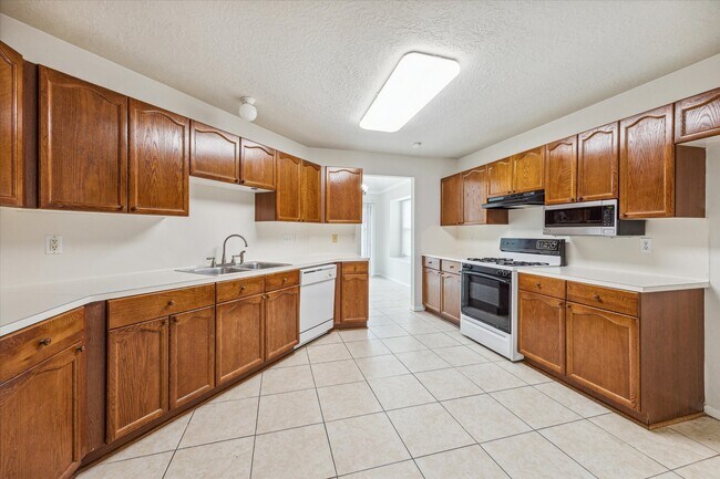 Foto del edificio - 6114 Fox Wind Ct