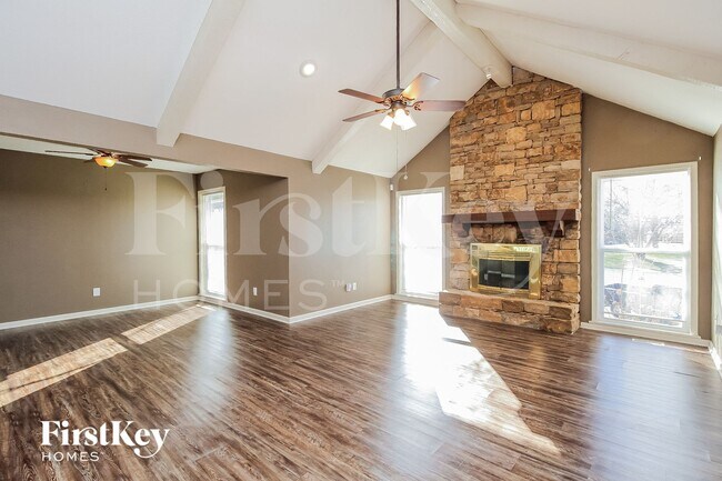 Building Photo - 3934 SW Linden Ct