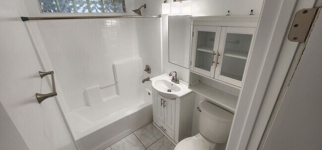 Foto del edificio - 719 S Walnut