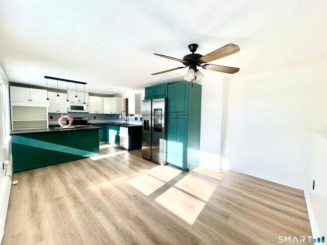 Foto del edificio - 112 Woodbine St