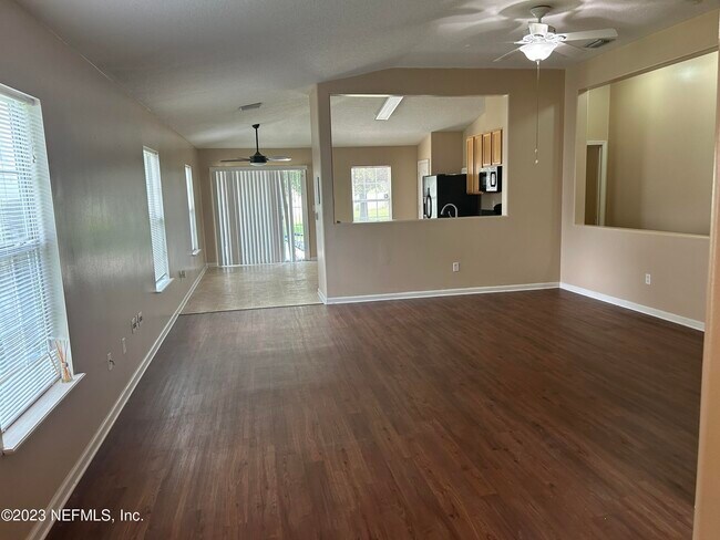 Building Photo - 1259 Sunray Ct