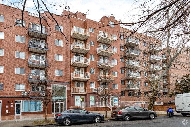Building Photo - 6475 Austin St