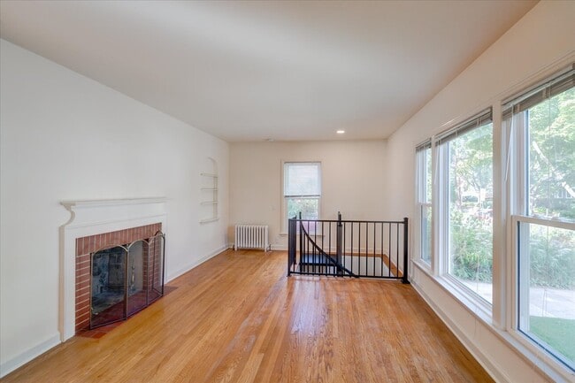 Building Photo - 2615 Stevens St