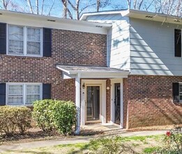 Building Photo - 12 Summercreek Dr