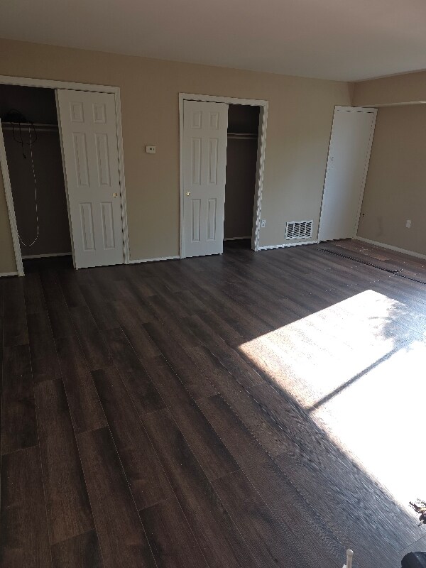 Foto principal - 7521 Riverdale Rd