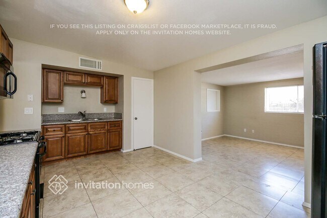 Foto del edificio - 1641 W 6th Dr