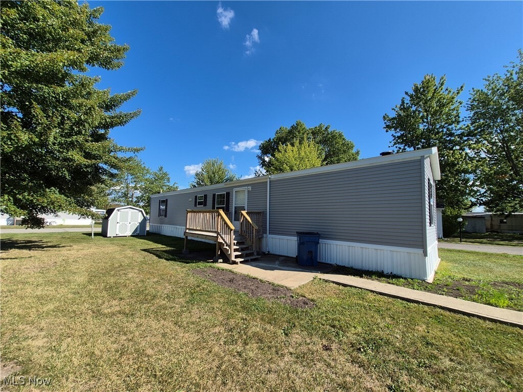 105 Brenthaven St Elyria, OH 44035 – photo 2