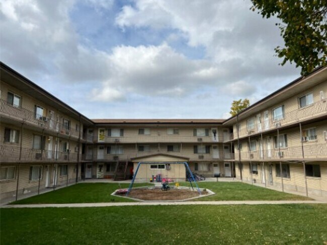 Foto del edificio - 2 Bed / 1 Bath Apartment in Provo!