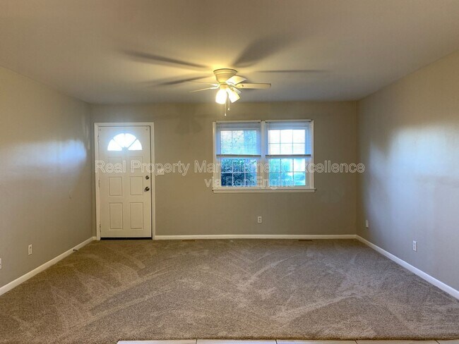 Foto del edificio - 300 Ln of Sir Lancelot